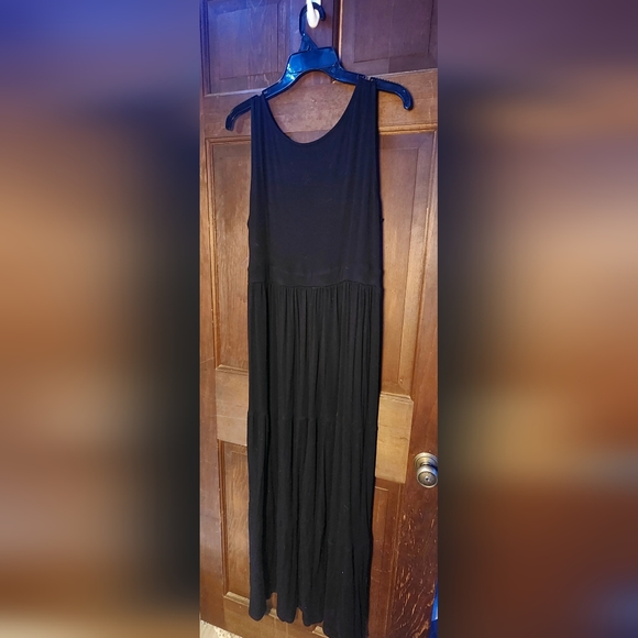 St. John's Bay. Long Black Evening Dress. - Picture 2 of 4